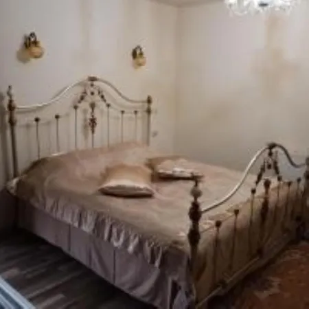 Casa Cu Farfurii 3* Sinaia